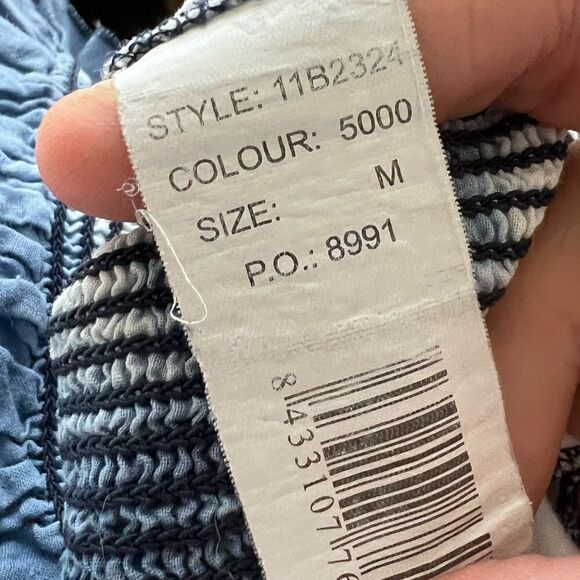 Deeigual  blouse, size medium, floral, tie front, ruffle sleeves, elastic waist - Picture 4 of 6